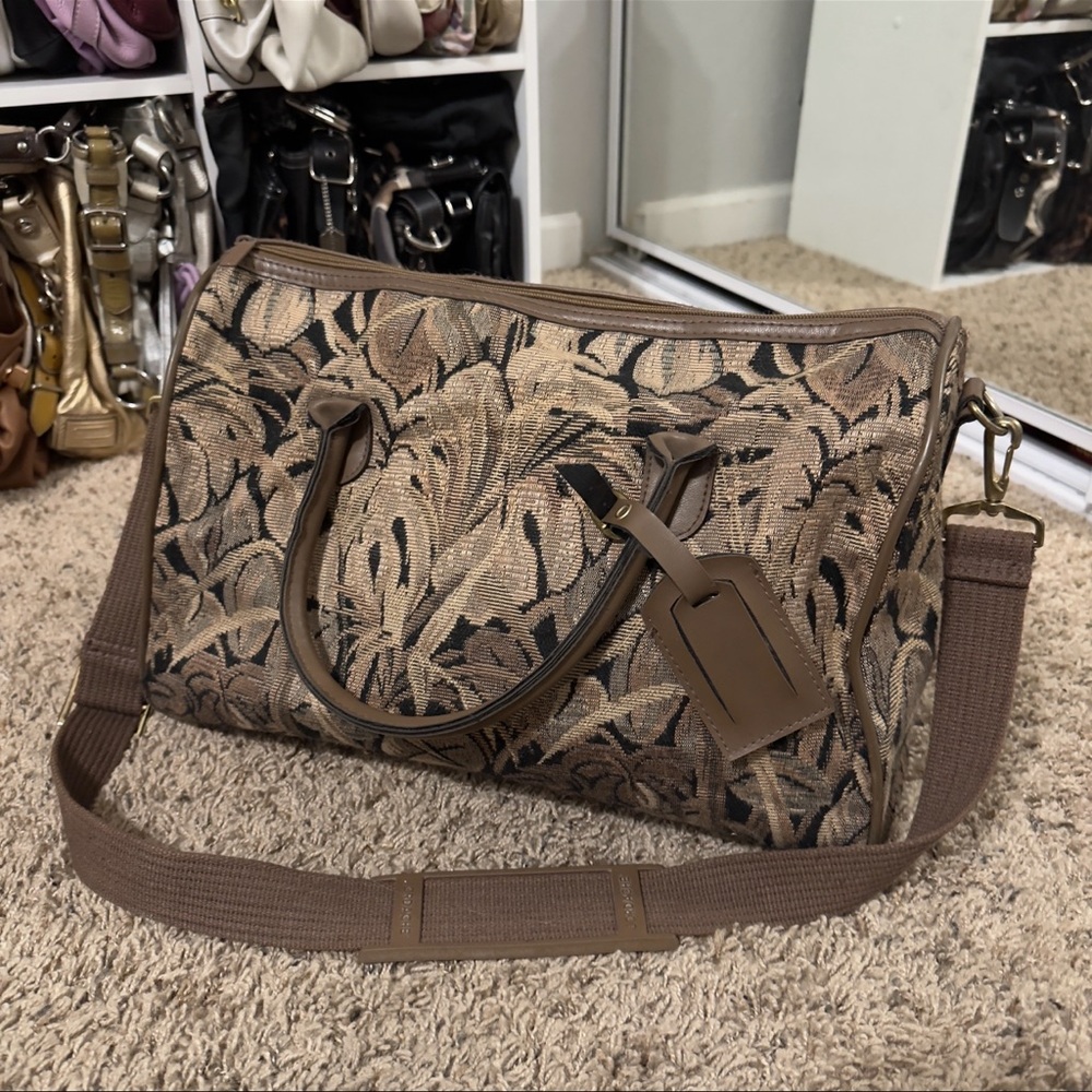 Vintage Tapestry Duffle Bag - Picture 2 of 10